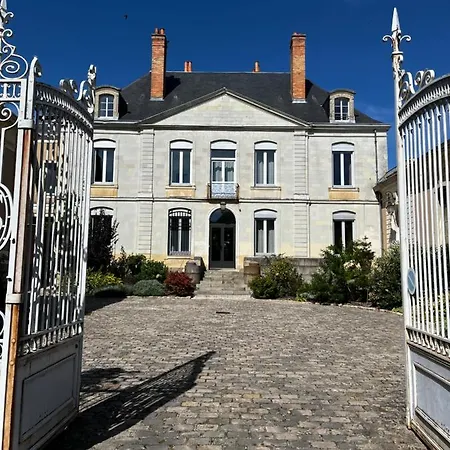 La Parenthese Flechoise, Agathe Гостевой дом 3*